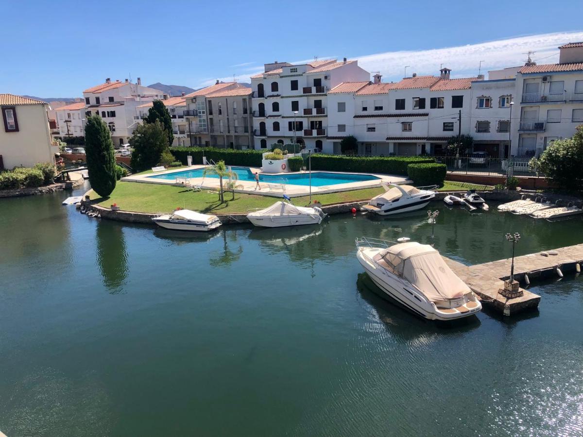 Port Sotavent 2C - Apartamento En La Marina De Empuriabrava - Piscina Comunitaria, - Parking - Vistas Al Canal - Cerca Centro Y Playa Eksteriør bilde
